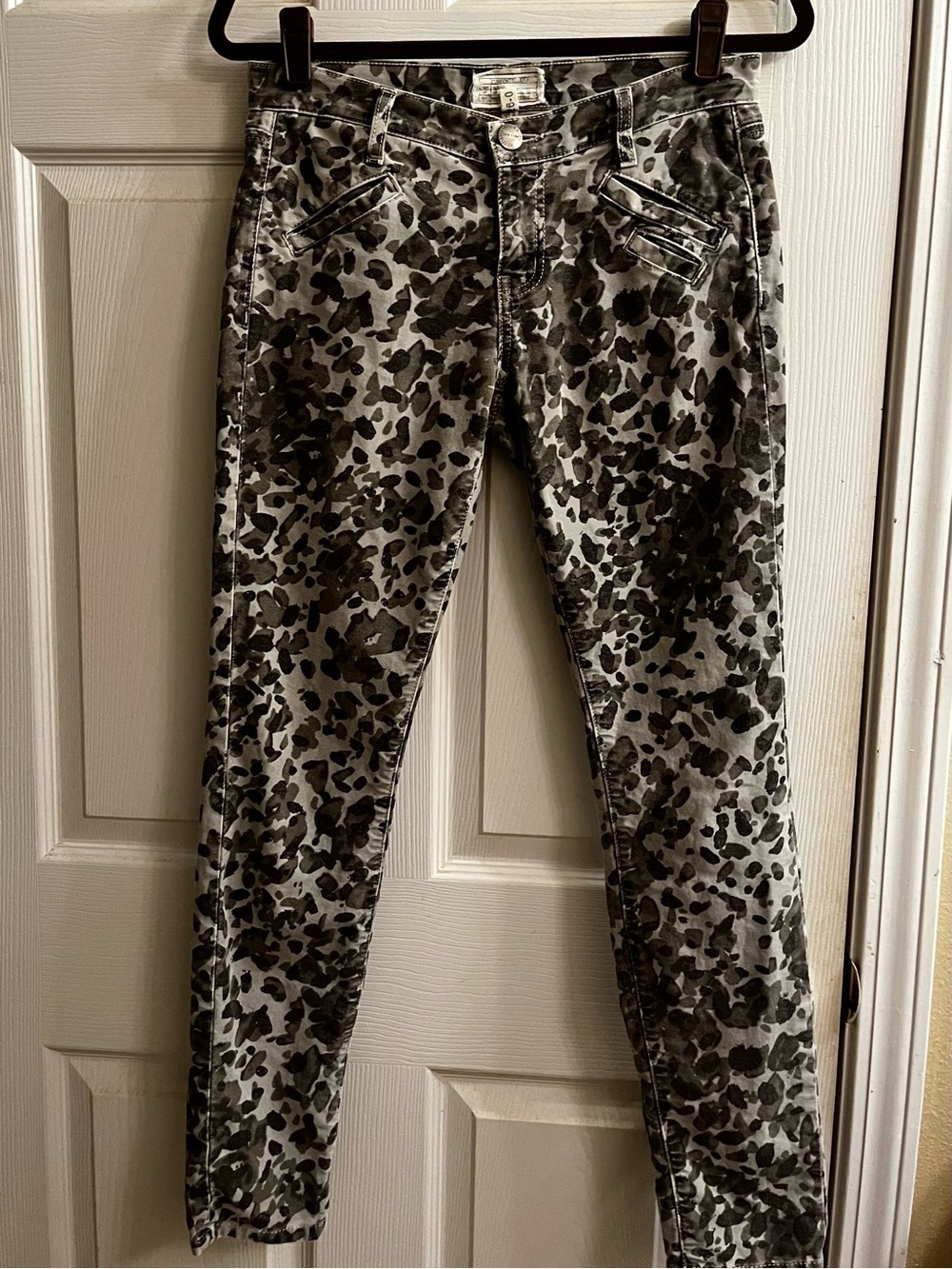 CURRENT/ELLIOTT~LEOPARD PRINT~SKINNY JEANS~26
